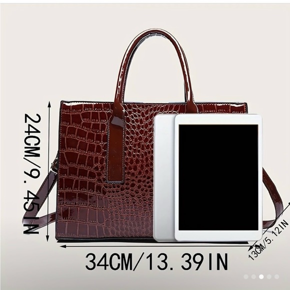 Elegant Brown Crocodile-Embossed Women's Handbag - Picture 3 of 3